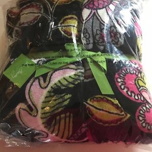 *SOLD* NWT Vera Bradley Blanket in Moon Blooms